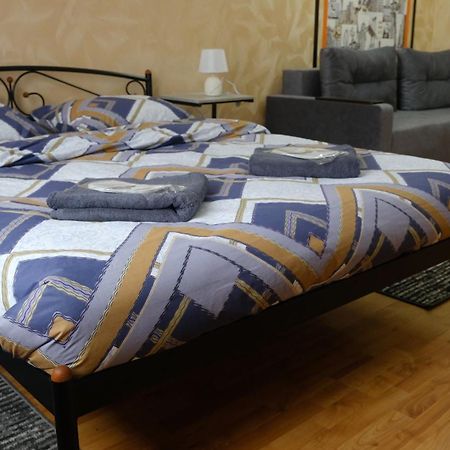 Uneed Rooms: Sky Kiev Bagian luar foto